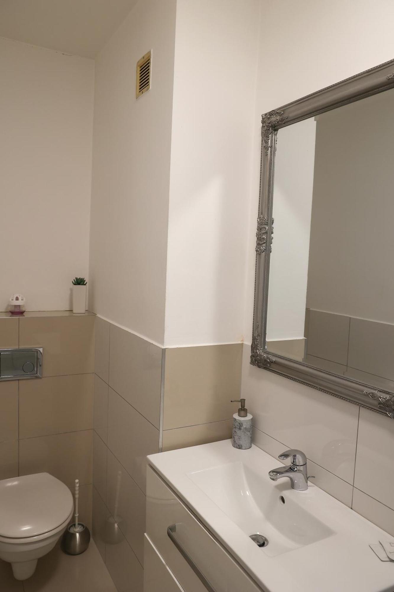 Hotel Forras Komárom Стая снимка