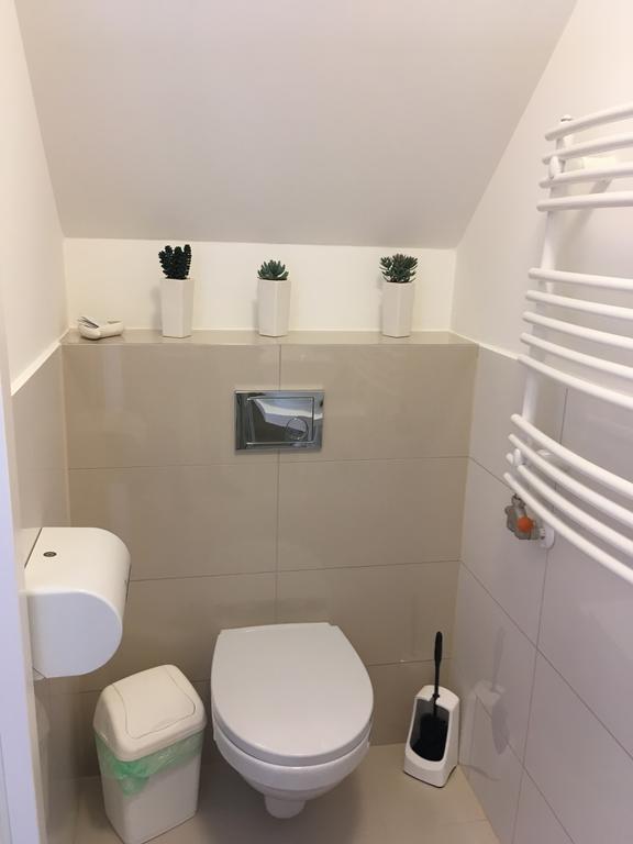 Hotel Forras Komárom Екстериор снимка