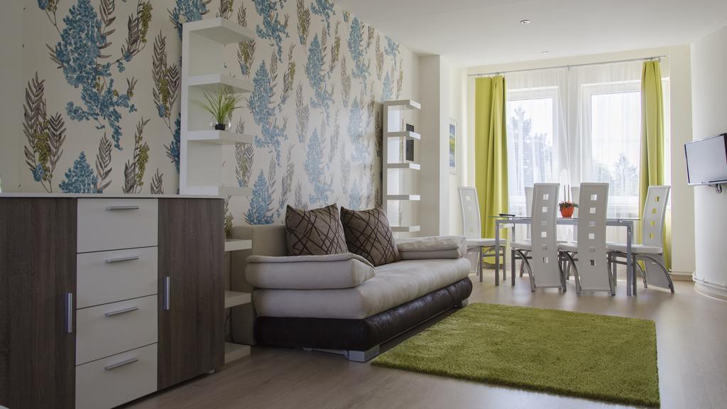 Hotel Forras Komárom Екстериор снимка